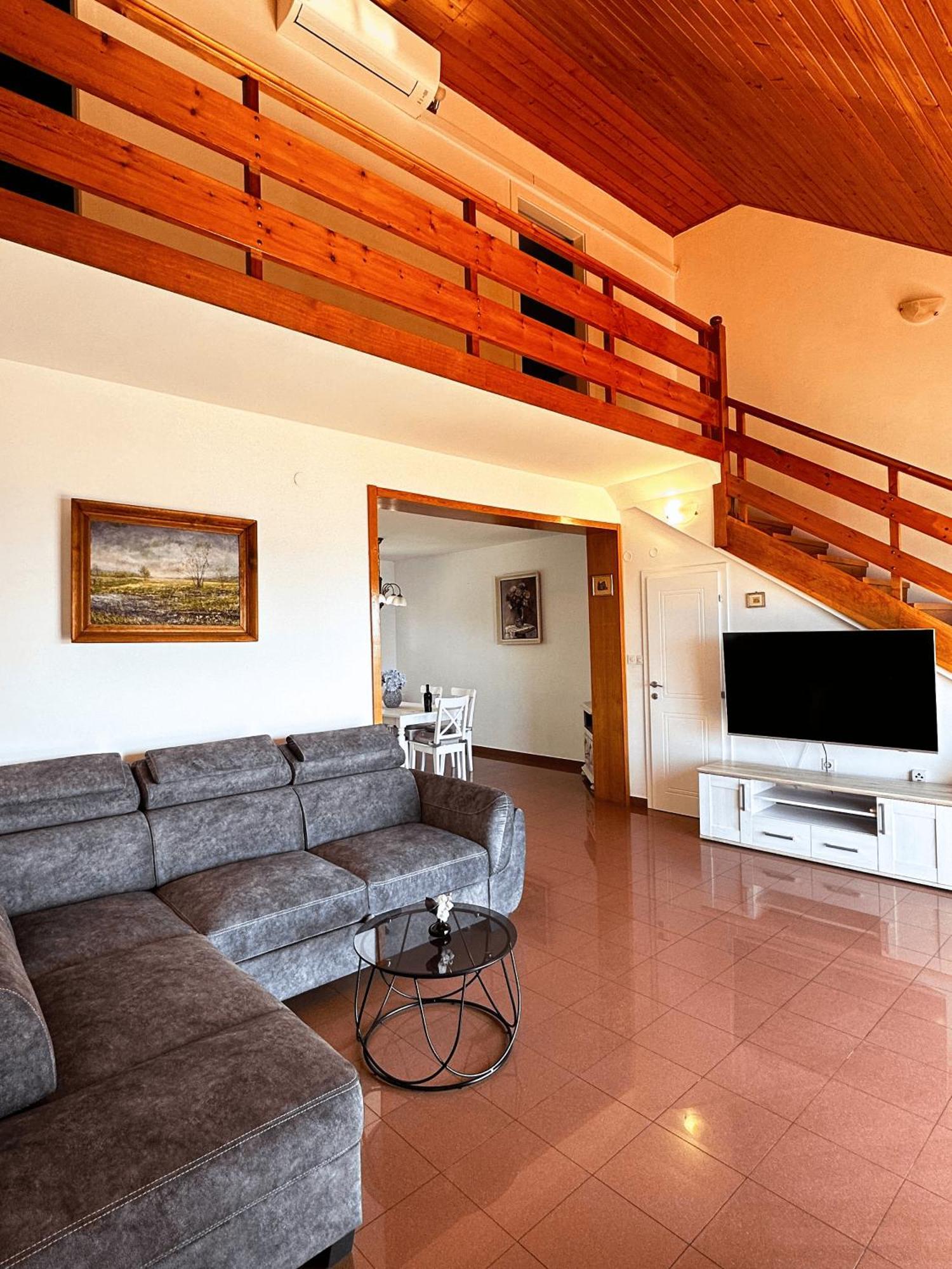 Apartments Vilma Murter Exterior photo